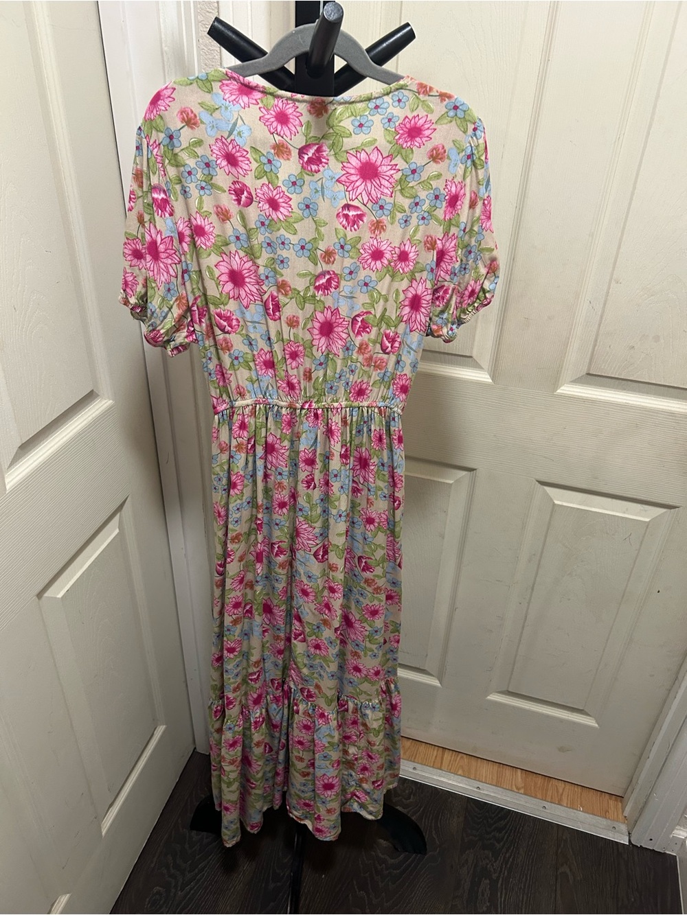 Rusttydustty V-Neck Waist Cinched Casual Maxi Dress. - Picture 3 of 12